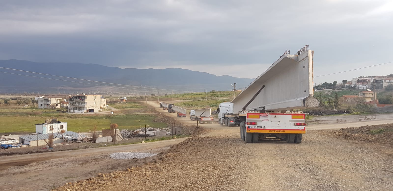 Bilecik Mekece Projesi   ( 120'LİK 220 Adet Öngermeli Kiriş İmalatı )